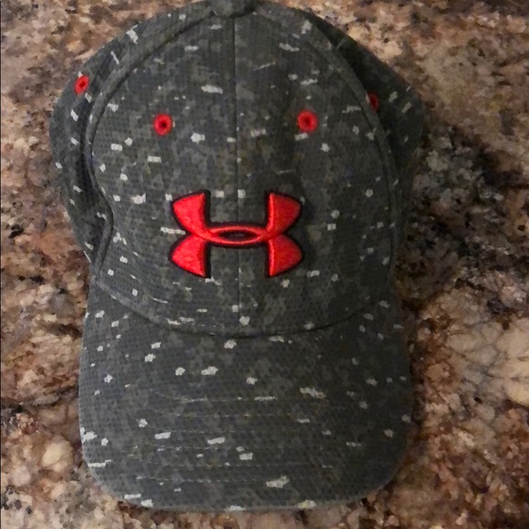 Under Armour Other - Under Armour youth hat. Youth s/m